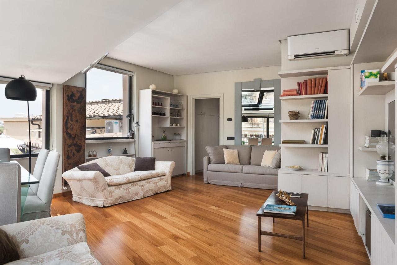 Idyllia - Penthouse In Navona Area Apartment Рим Екстериор снимка